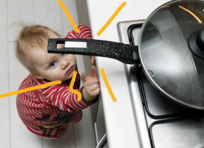 acidentes domésticos com crianças na cozinha